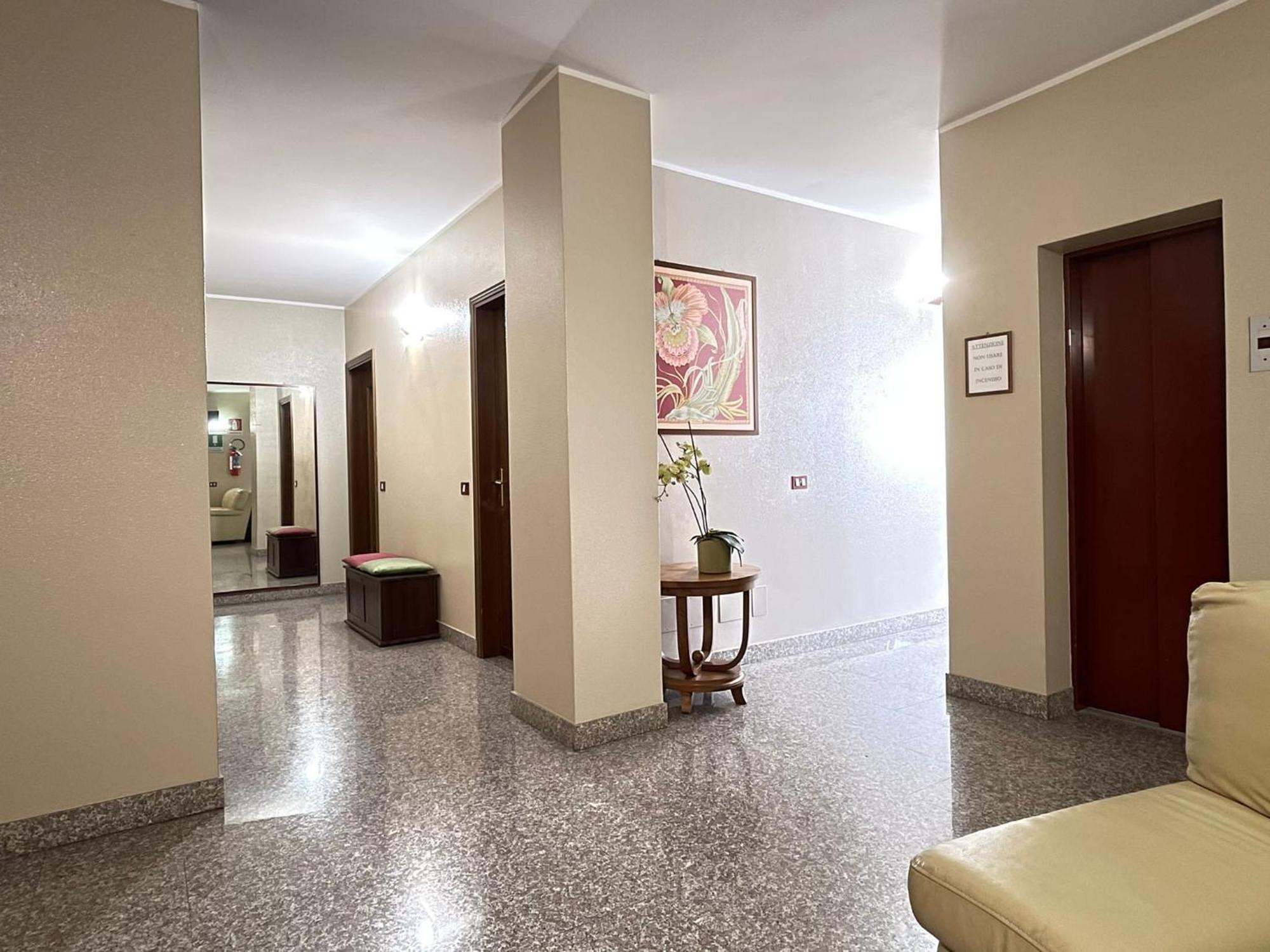 Hotel Ristorante Centrale Vestone Buitenkant foto