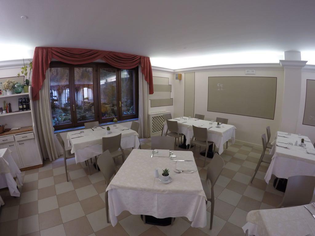 Hotel Ristorante Centrale Vestone Buitenkant foto